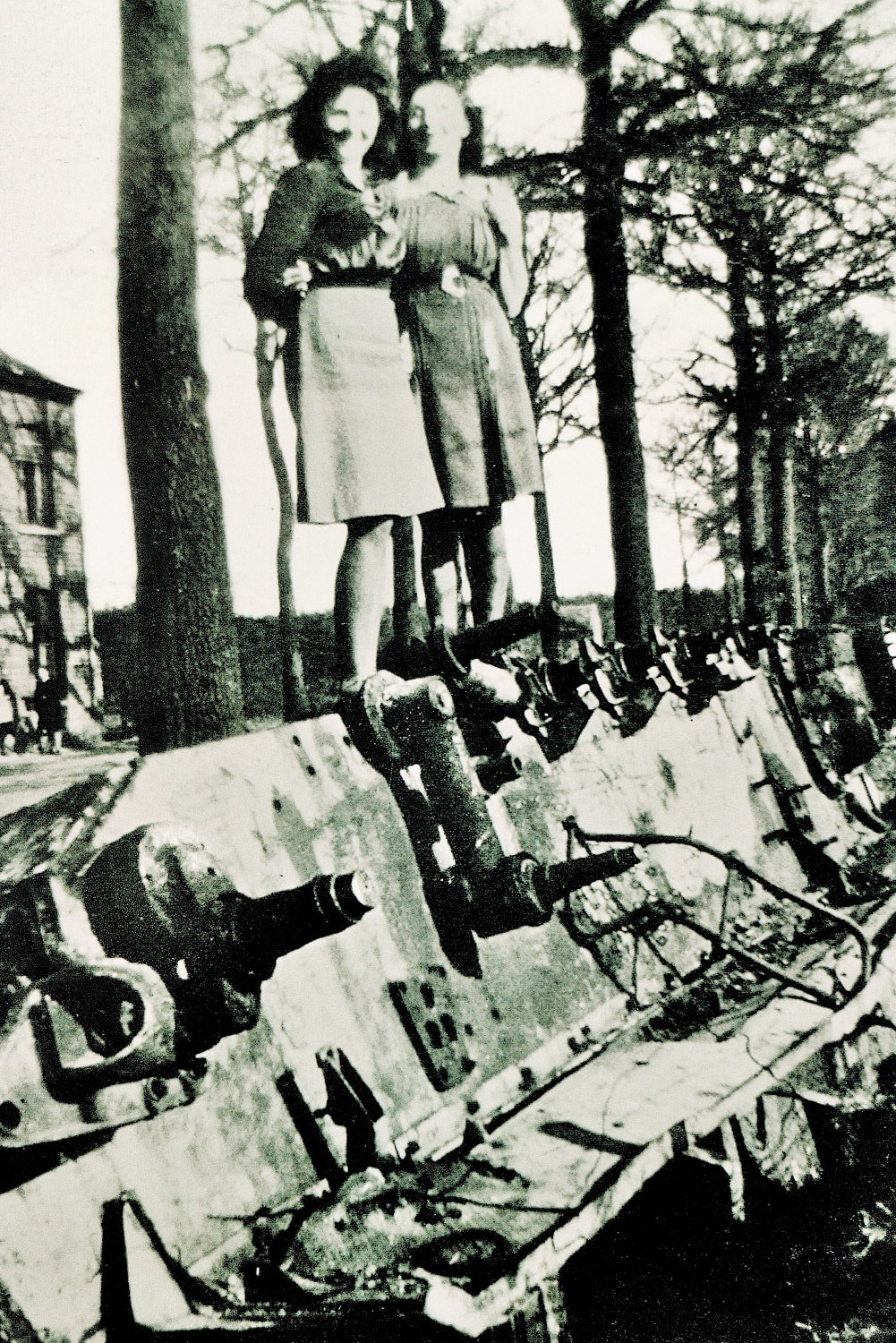 De vernielde Sturmgeschütz van commandant Franz Kopka bij de Heppense Steenweg.